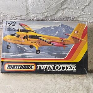 Matchbox Twin Otter PK127 1:72 Scale Model Kit New Factory Sealed
